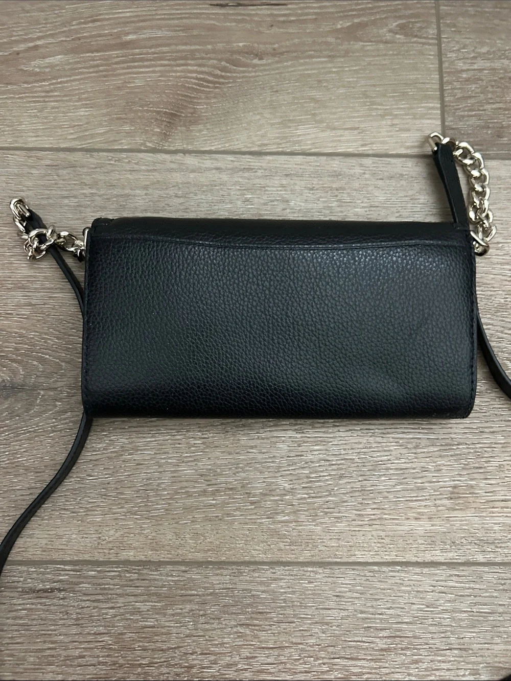 KATE SPADE NY Eva Crossbody Wallet on a Chain Black Pebbled Leather